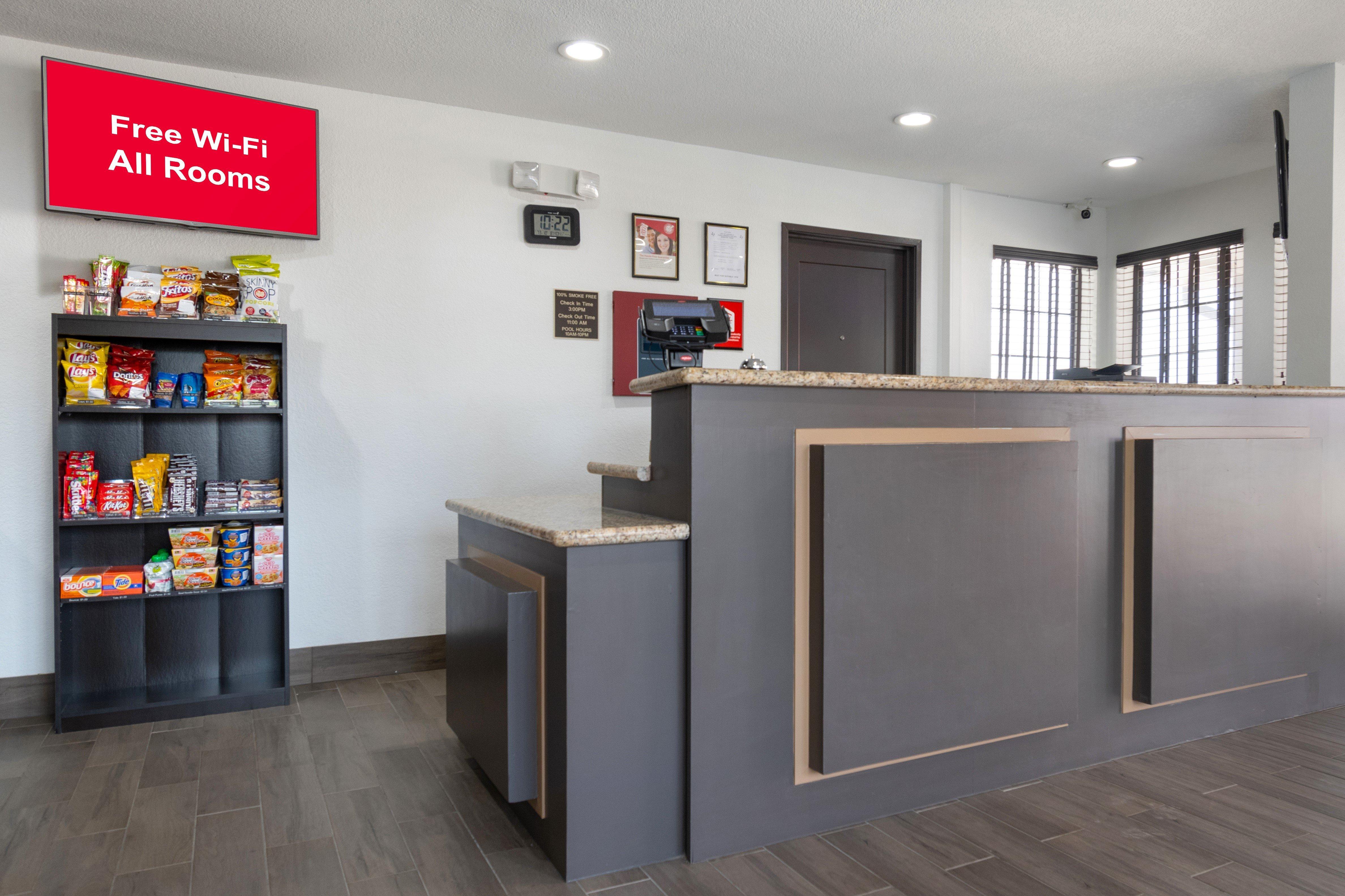 Red Roof Inn Plus+ Huntsville Exterior photo